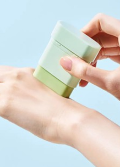 Tocobo Cica Cooling Sun Stick Mini SPF50+ Pa++++ 11 gr - Yatıştırıcı & Serinletici Vegan Stick Mini Güneş Koruyucu